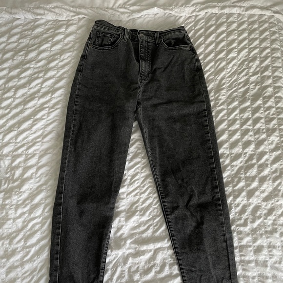 Levi’s High Waisted Mom Jeans - Picture 2 of 5